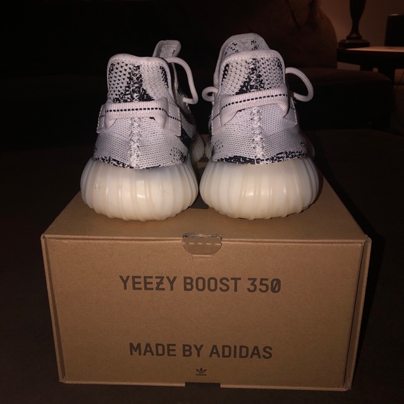 Yeezy 350 v2 zebra size 11 - Picture 3 of 9